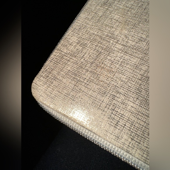 💎 New! Christian Dior Prestige Gold Lame’ Monogram Storage Case - Picture 9 of 10